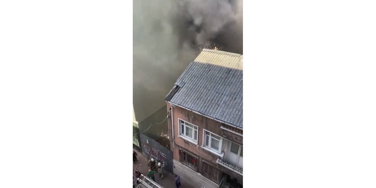 Fatih’te Kur’an kursunda yangın: 4 kişi dumandan etkilendi