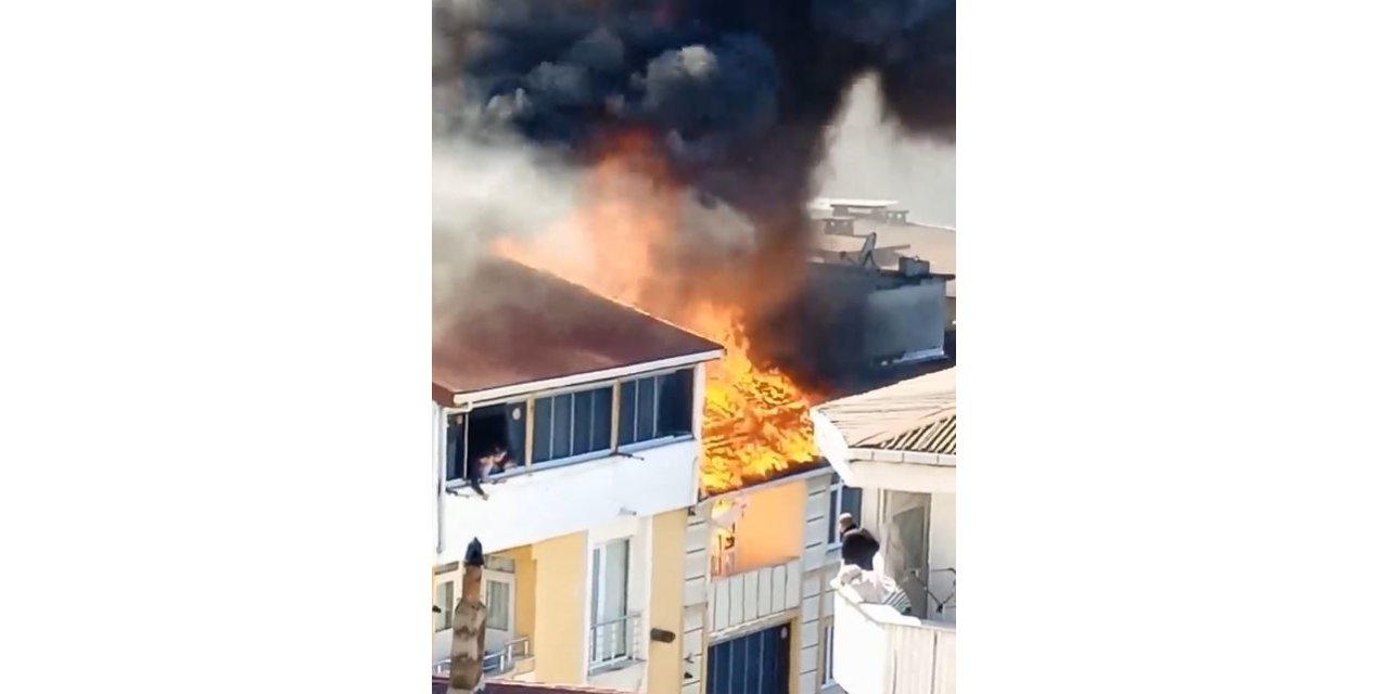 6 binanın çatısı alev alev yandı