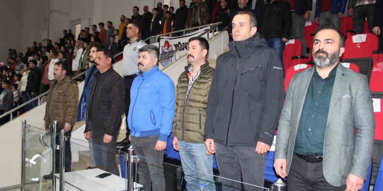 TÜRŞAD Voleybol, başarısını İzmir’de taçlandırmak istiyor