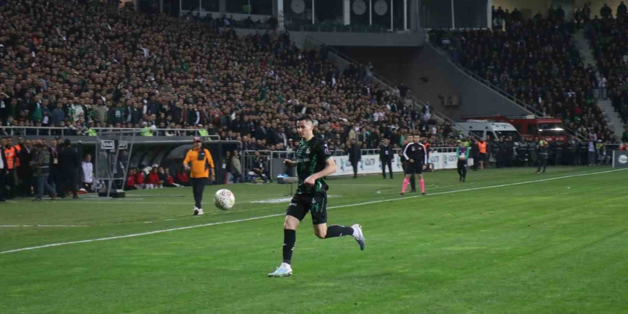 Sakaryaspor’dan Roshi’ye milli davet