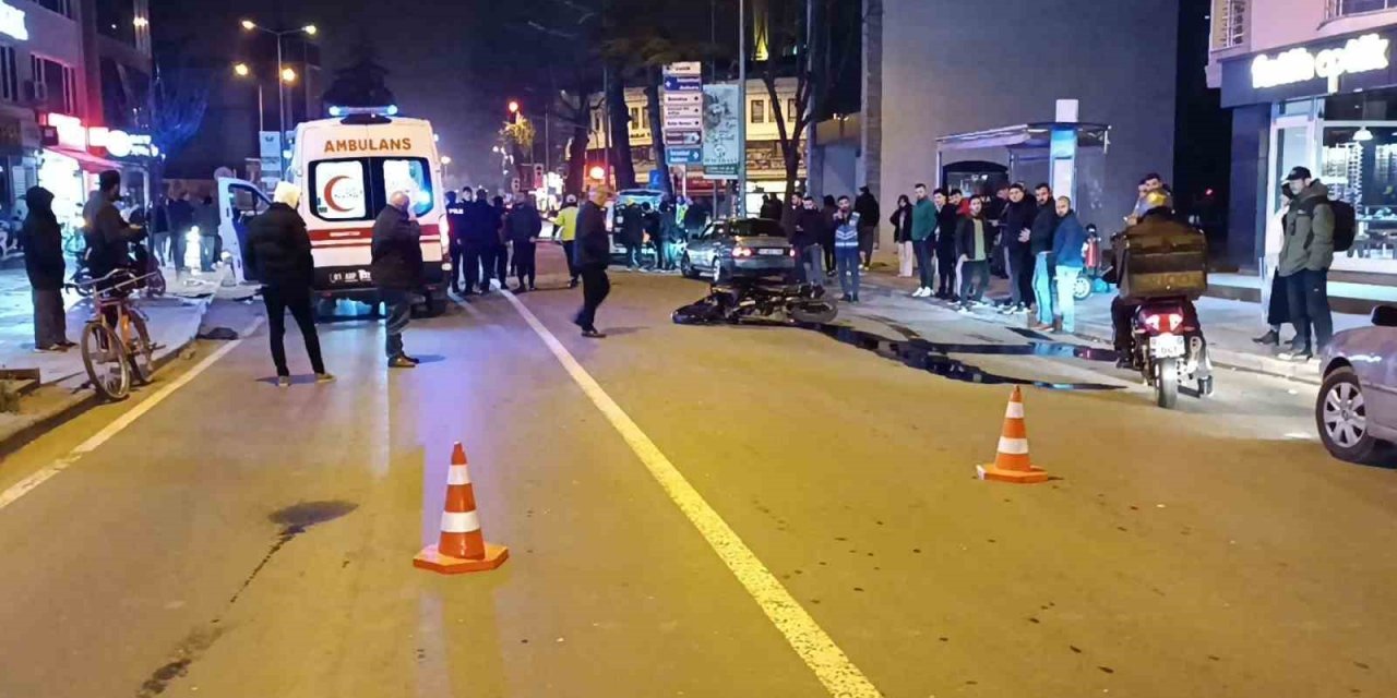 Motosiklet ile arazi aracı çarpıştı: 1 yaralı