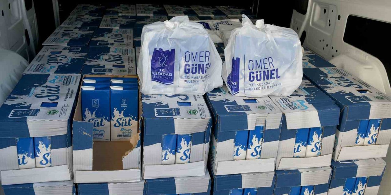 Kuşadası Belediyesi süt dağıtımına başladı