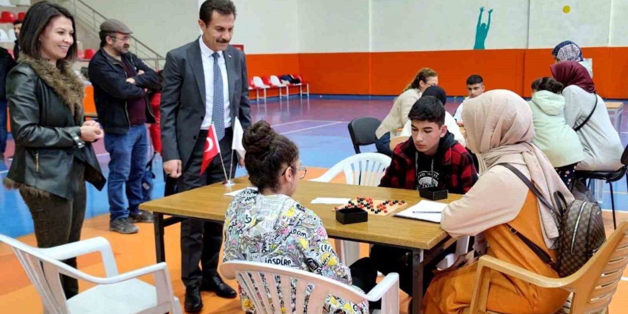 Dereceye giren öğrenciler ödüllendirildi