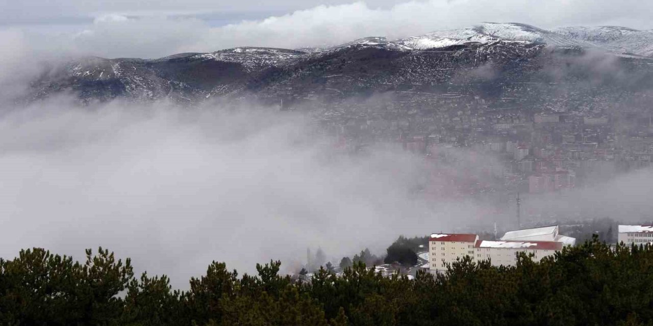Yozgat’ta yoğun sis etkili oldu
