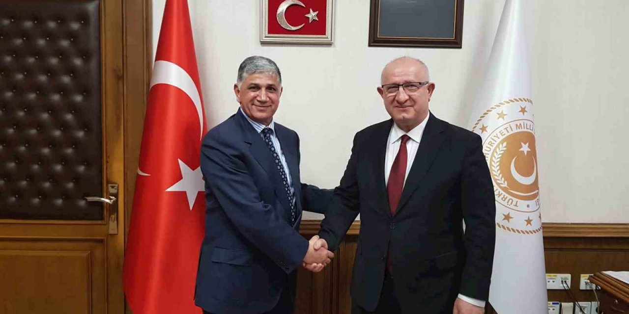 Milli Savunma Bakan Yardımcısı Karaosmanoğlu, BM Karadeniz Tahıl Girişimi Koordinatörü Dashti ile görüştü