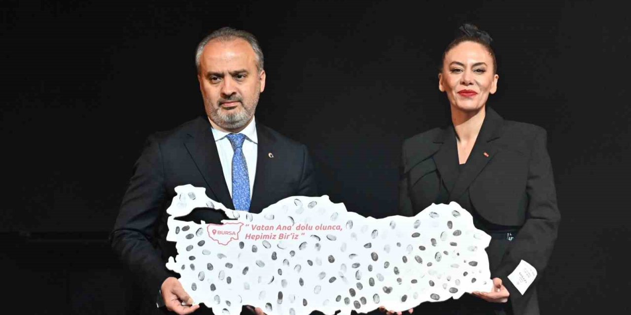 Bursa’da kahramanlıklarıyla tarihe damga vuran Türk kadınları vefa gecesinde anıldı