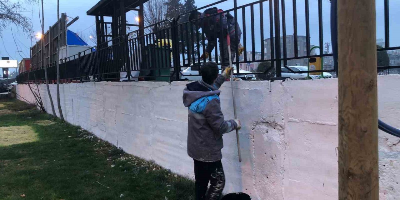 Adıyaman esnafına Melikgazi’nin yardım eli uzanıyor