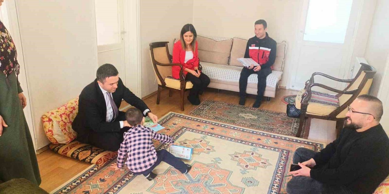 Müdür Turan İncirliova ve Koçarlı’da vatandaşlarla buluştu