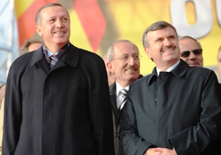 Erdoğan, Başkan Akyürek'i kutladı