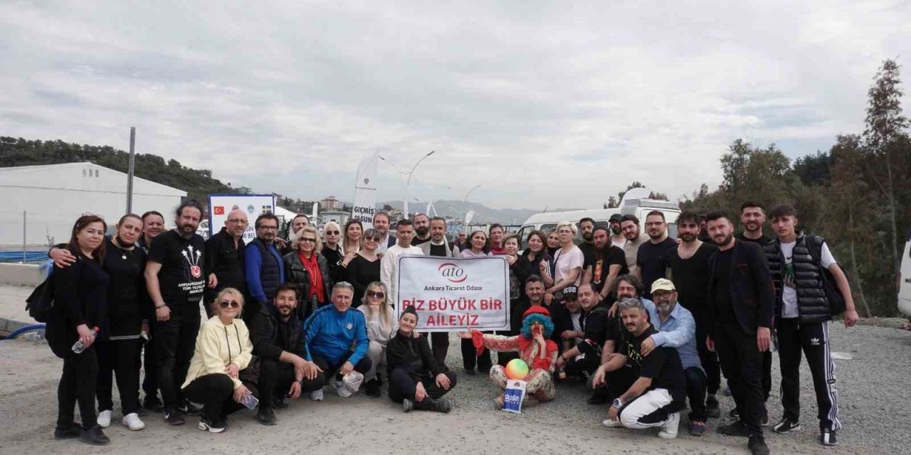 ATO üyesi kuaförler “moral bakımı” için deprem bölgesinde