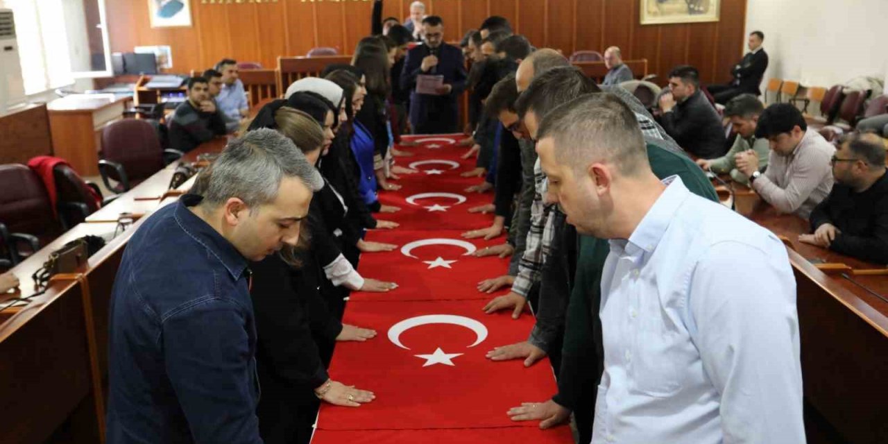 İnegöl Belediyesi’nde memurlar yemin etti