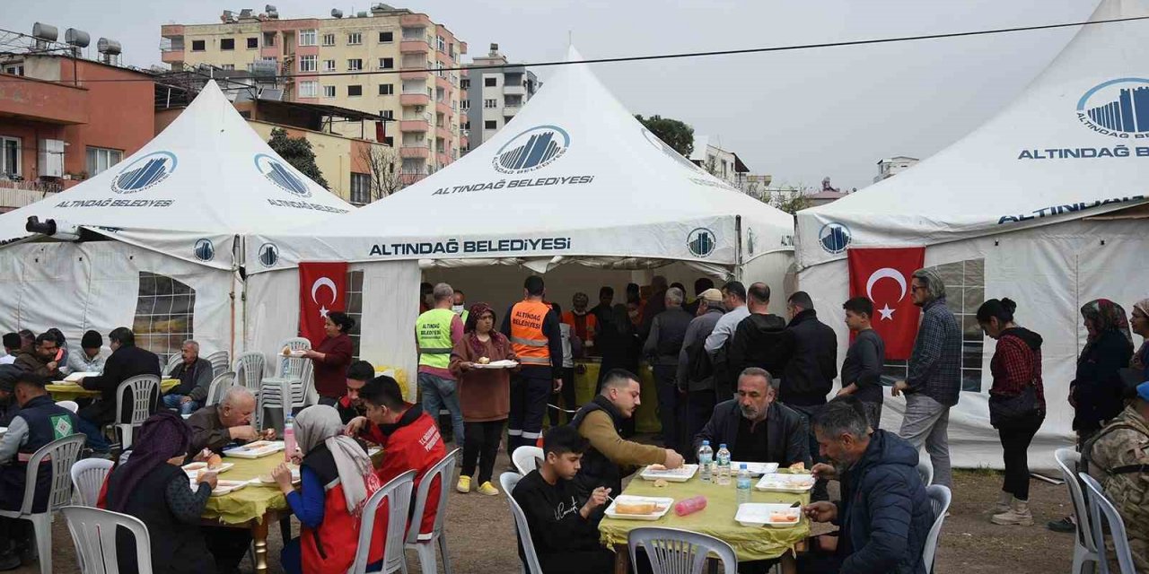 Ramazan sofrası Osmaniye’de kuruluyor