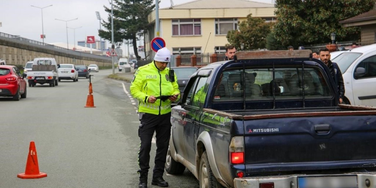 ‘Türkiye Güven Huzur’ uygulaması çerçevesinde aranması bulunan bin 533 kişi yakalandı