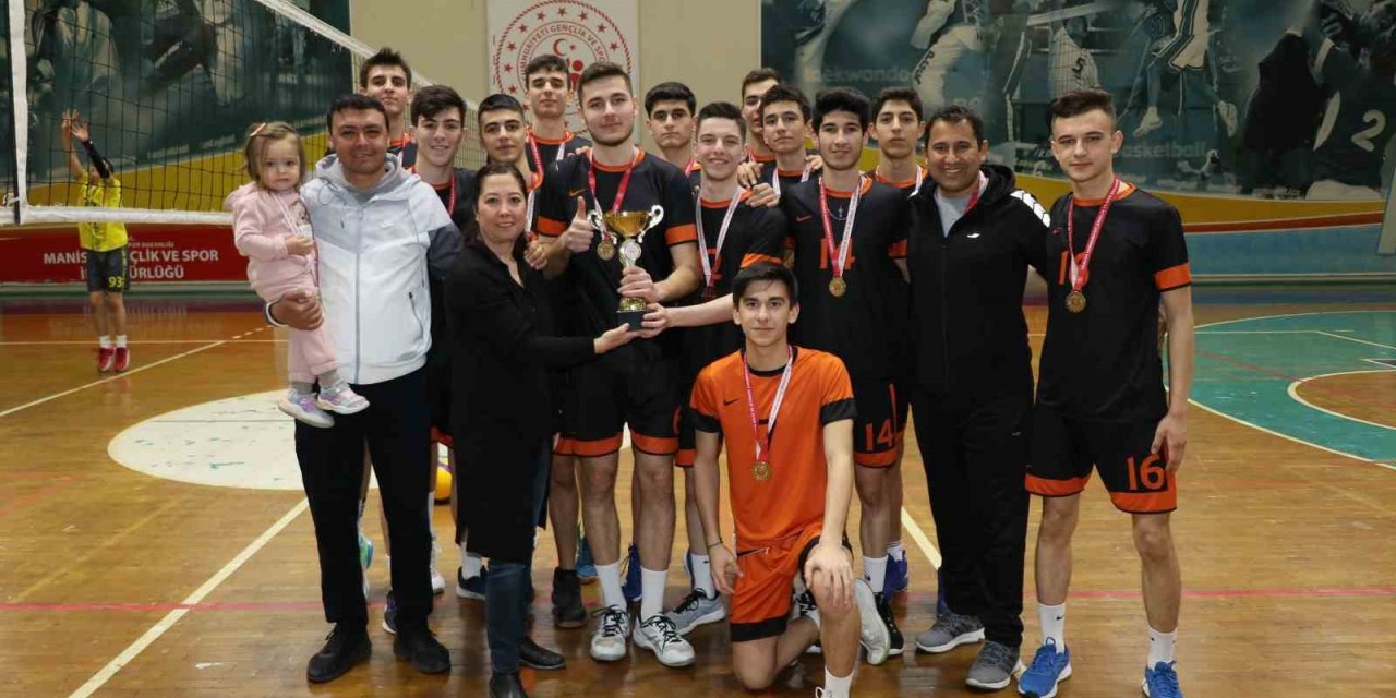 Filede Manisa şampiyonu İl Gençlikspor