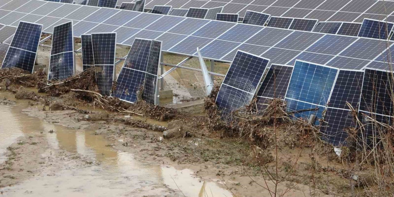 Selin vurduğu milyonluk güneş panelleri kağıt gibi dağıldı