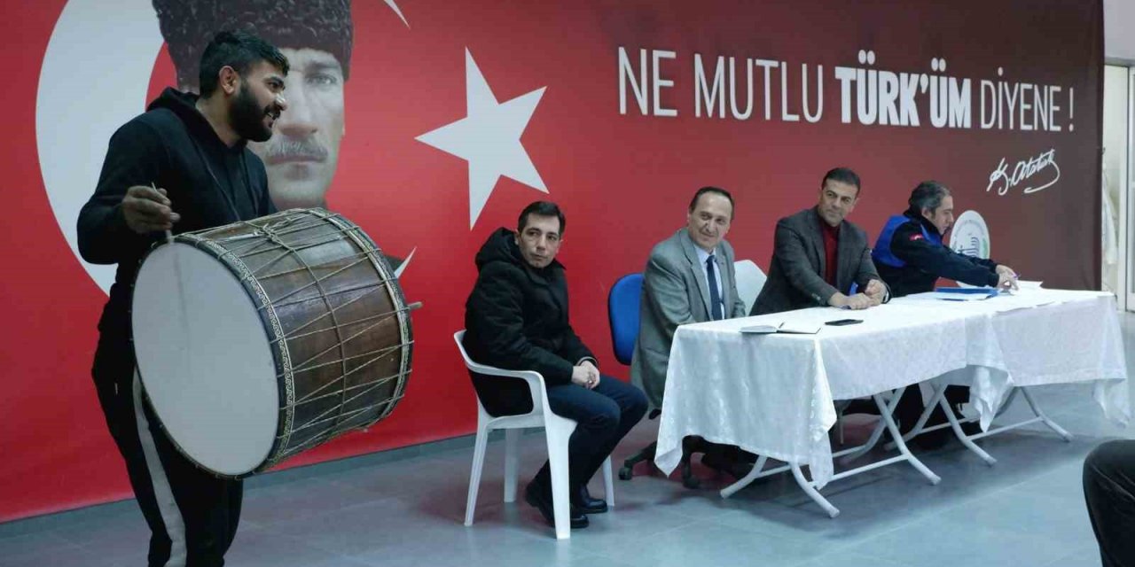 Bozüyük’te Ramazan davulcuları göreve hazır