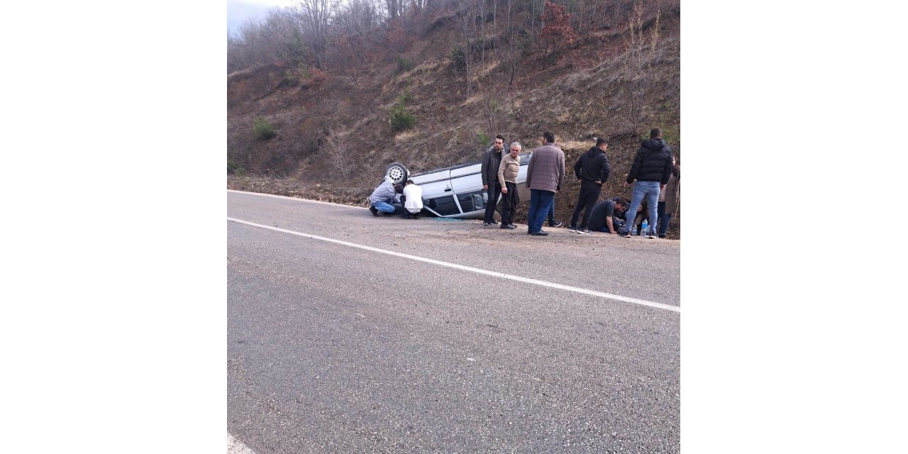 Tokat’ta kontrolden çıkan otomobil ters döndü: 2 yaralı