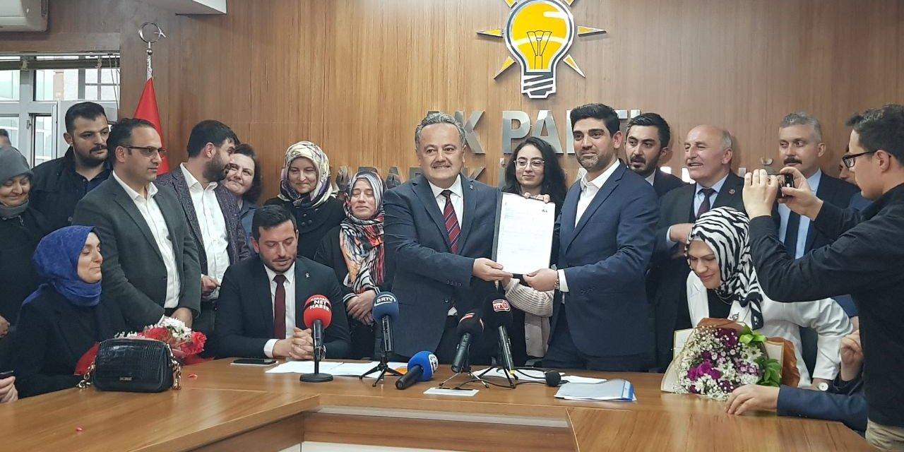 AK Parti’de 2 günde 19 aday adayı başvuru yaptı