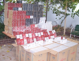 11 bin paket kaçak sigarayla yakalandı