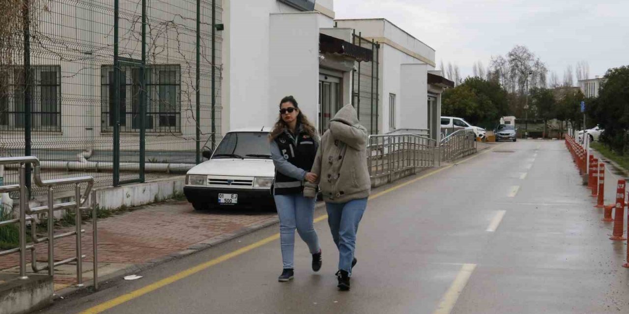 Kendisini kamu görevlisi olarak tanıtıp 8 kişiyi dolandıran kadın yakalandı