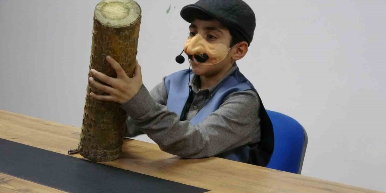 Yüksekova’da halaylı ’Matematik Seferberliği’ etkinliği