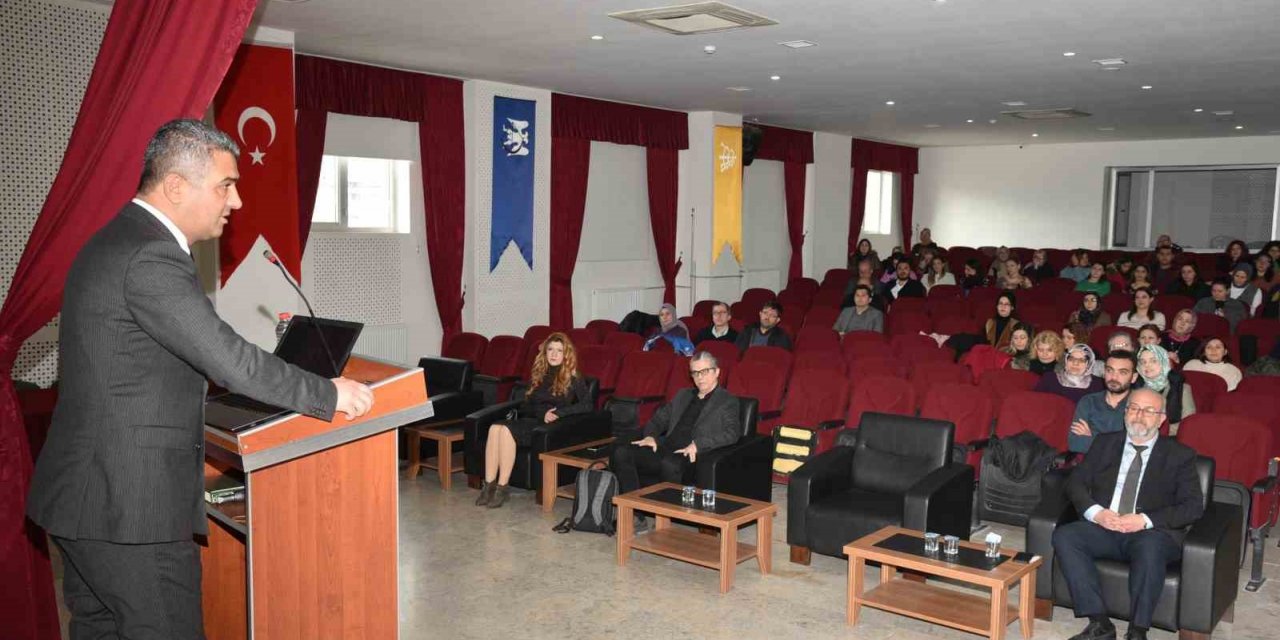 Denizli’de deprem travmasına yaklaşımla ilgili seminer gerçekleştirildi