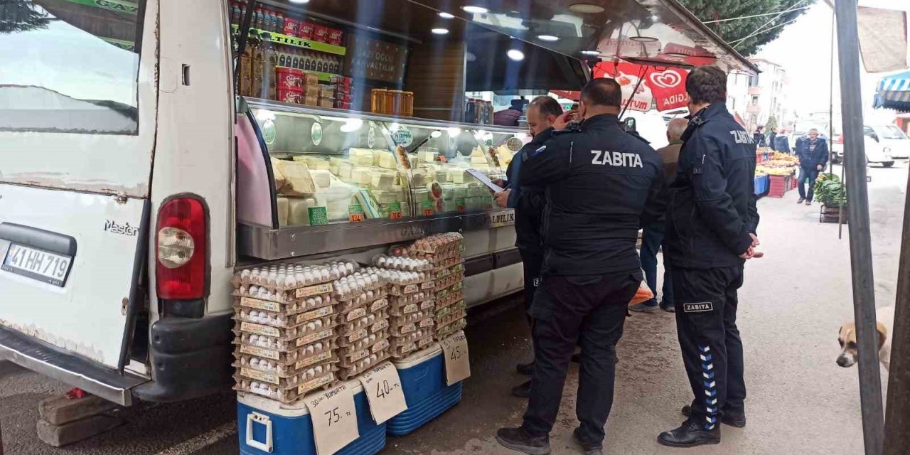 Zabıtadan Altınova Semt Pazarı’nda sıkı denetim