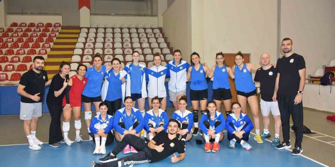 “Bizim Kızlar” yarı finaller için hazırlanıyor