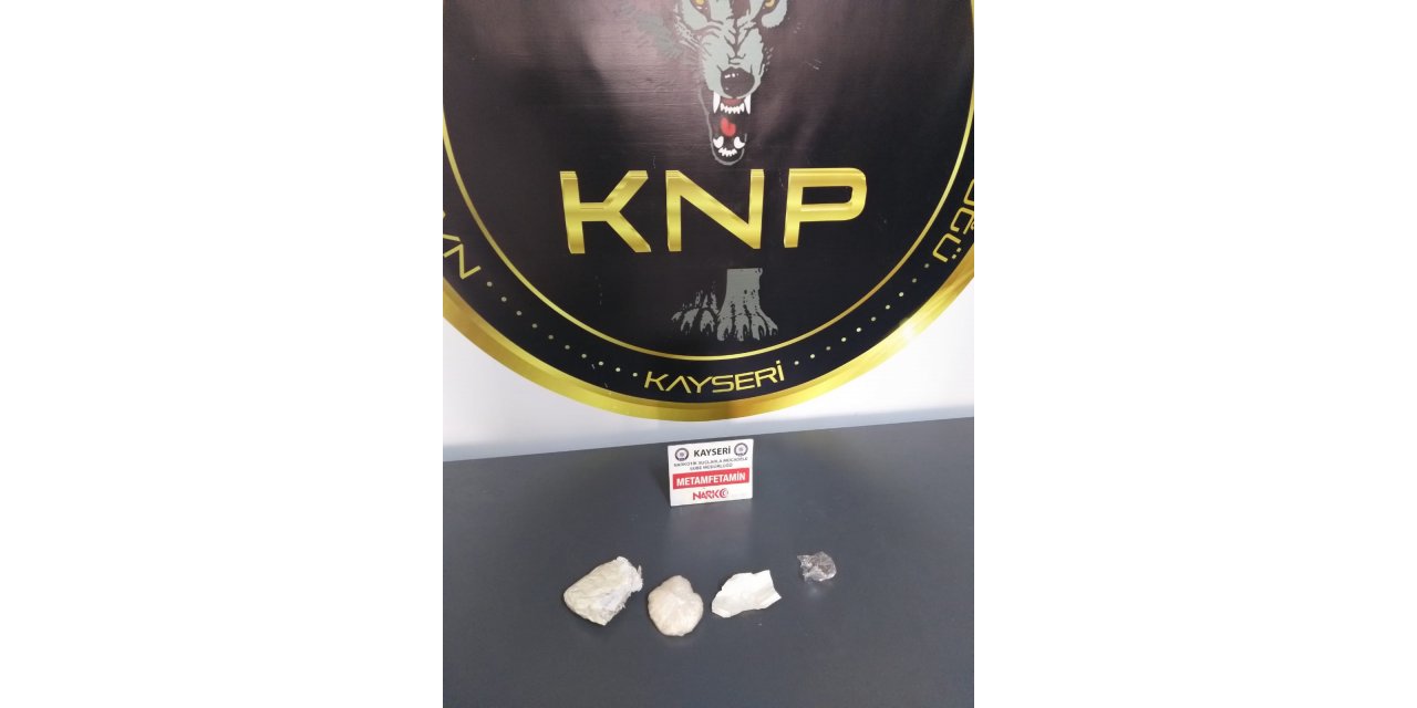 Uyuşturucu taciri polisten kaçamadı: 1 gözaltı