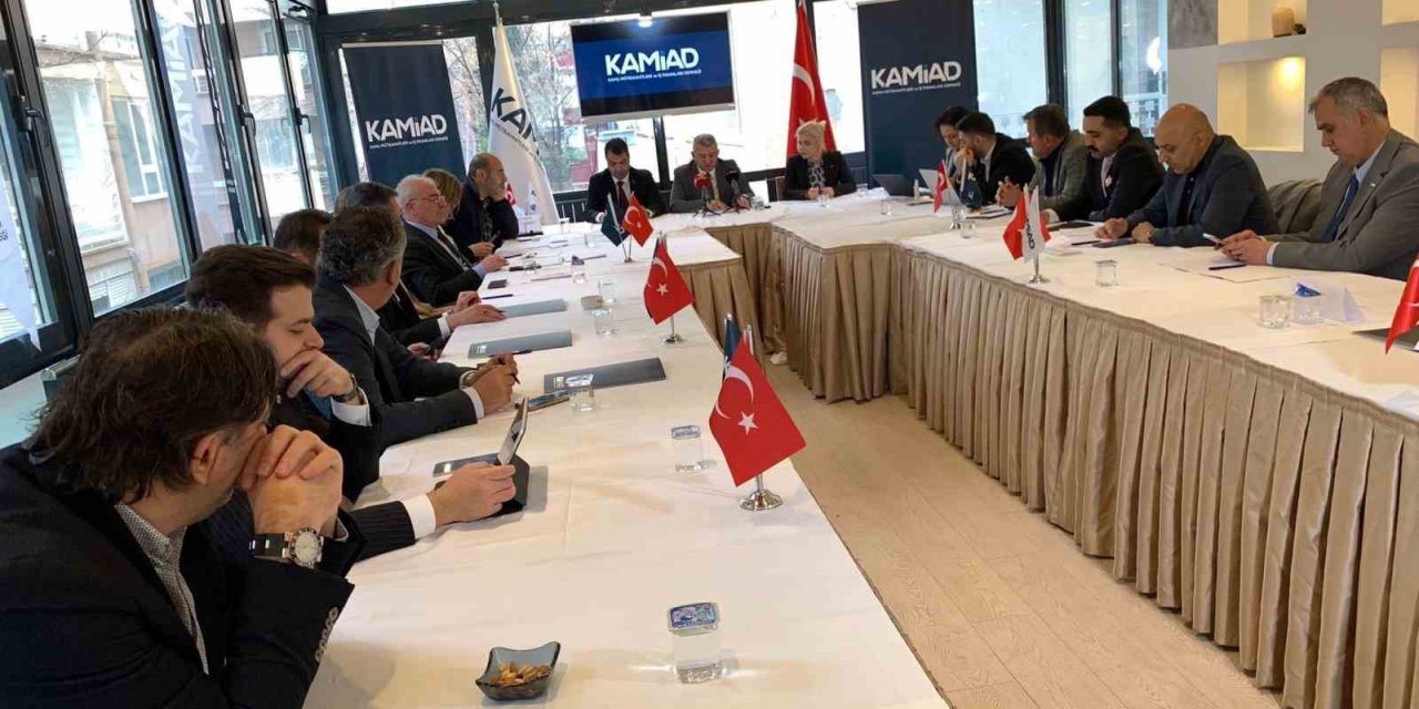 KAMİAD Başkanı Adıgüzel: “Her deprem sonrasında müteahhitlik mesleğini ‘günah keçisi’ yapmak doğru değildir”