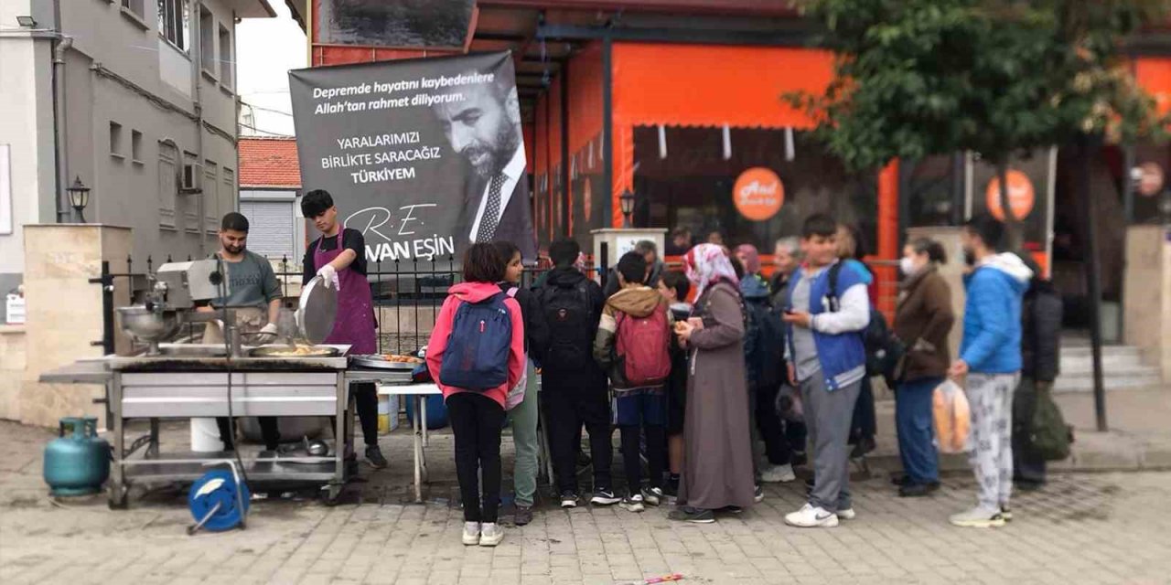 İş adamı Eşin, beş ilçede lokma hayrı yaptı