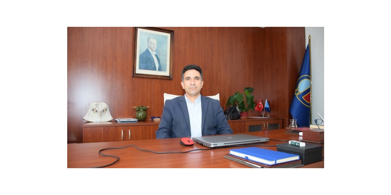 Eğitim Fakültesi Dekanı Prof. Dr. Dinç’e uluslararası görev