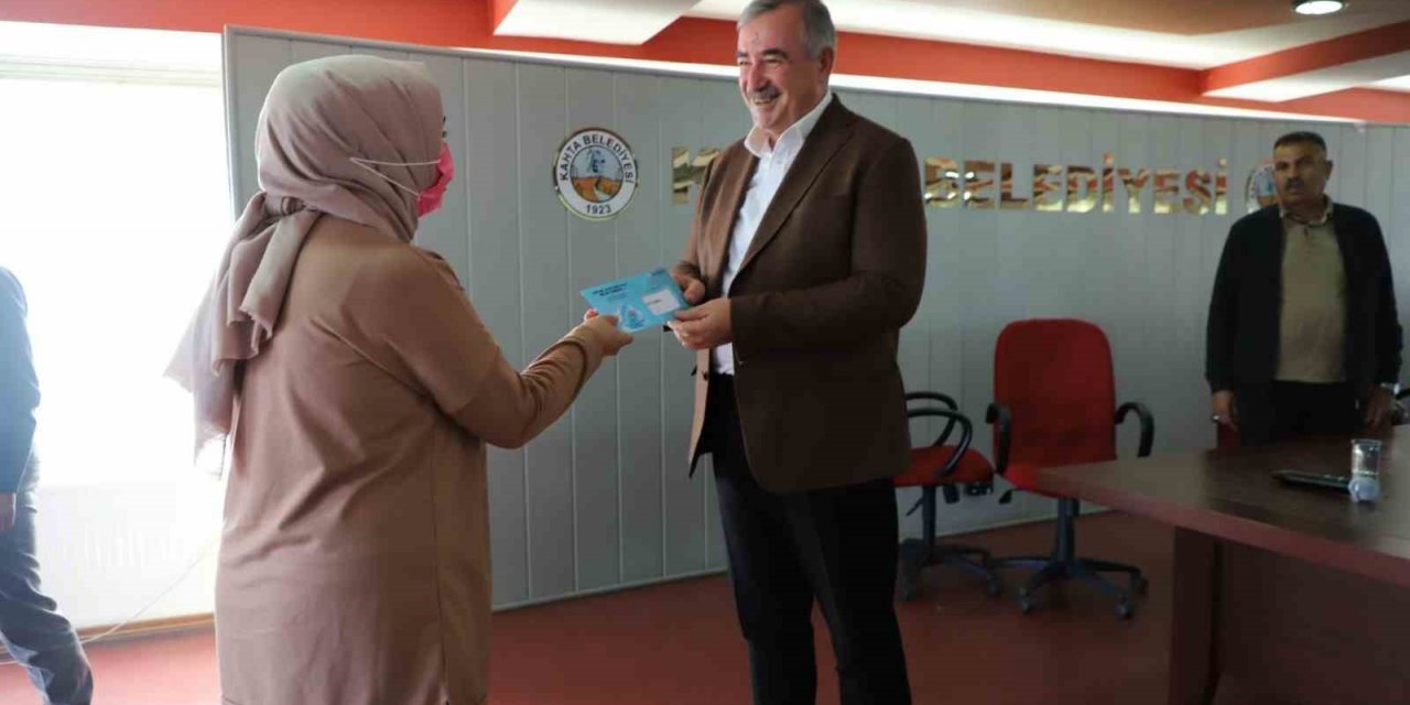 Kahta’da ihtiyaç sahibi ailelere destek sürüyor