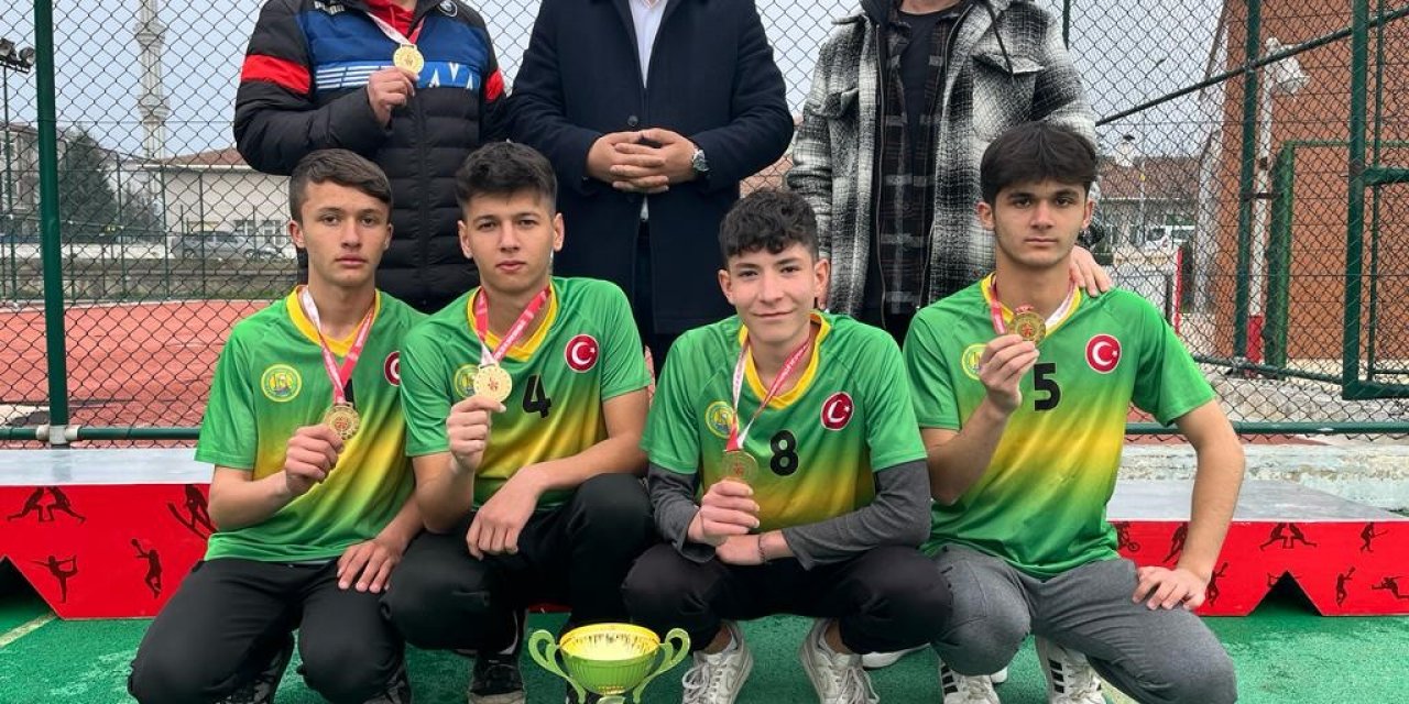 Alaçam Bocce geleneği bozmadı