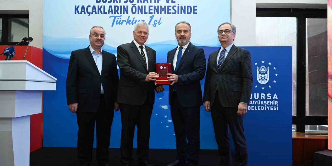 Bursa kayıp kaçakla mücadelede açık ara önde...Başkan Aktaş’tan BUSKİ ekibine teşekkür