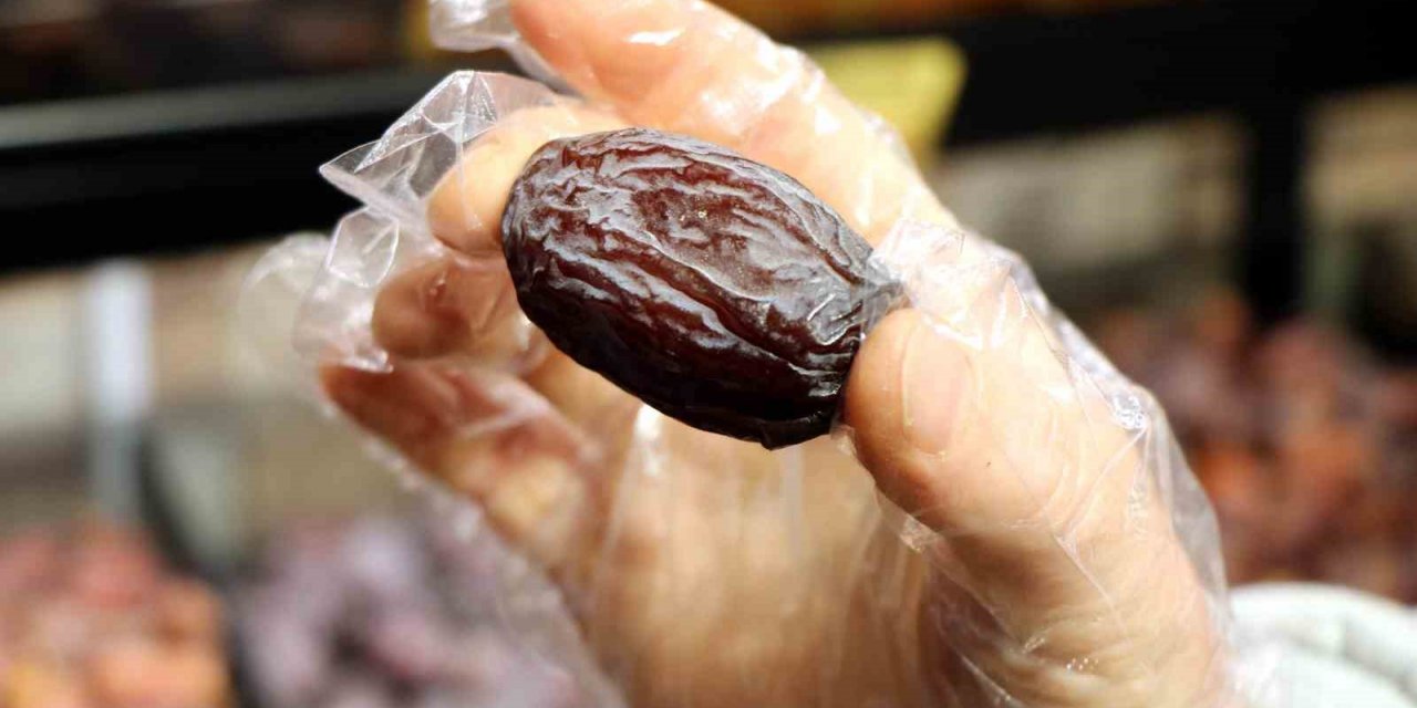 Hurma fiyatları 100 ile 250 TL arasında