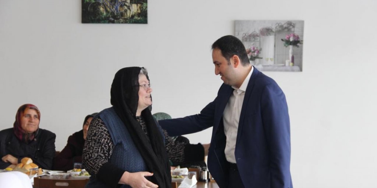 Bolvadin’de şehit aileleri ve gaziler onuruna yemek verildi