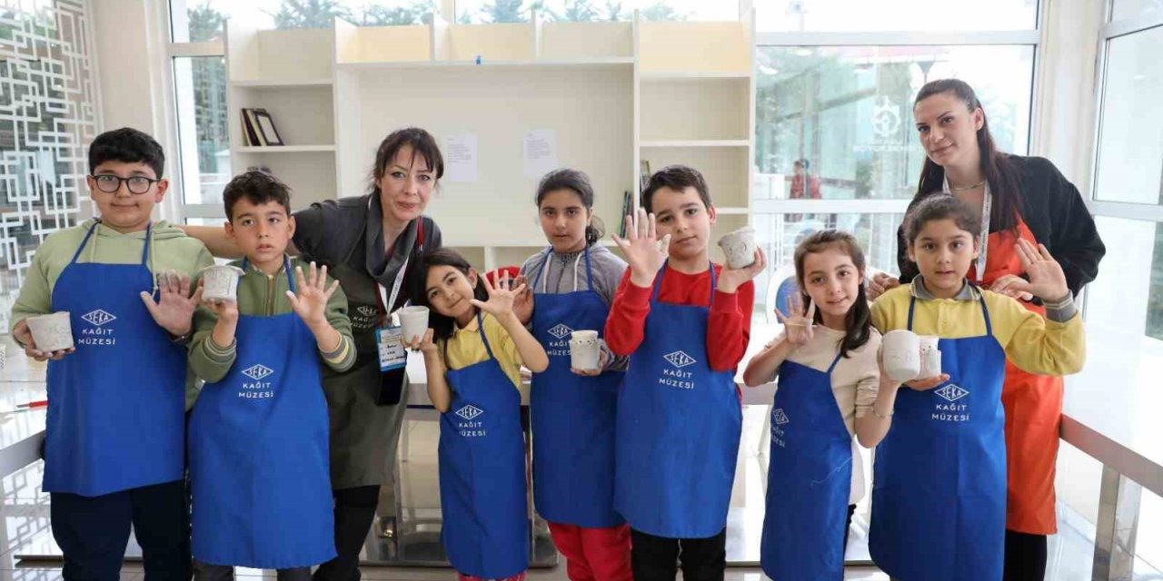 Atölye etkinlikleriyle acılarını bir nebze de olsa unutuyorlar