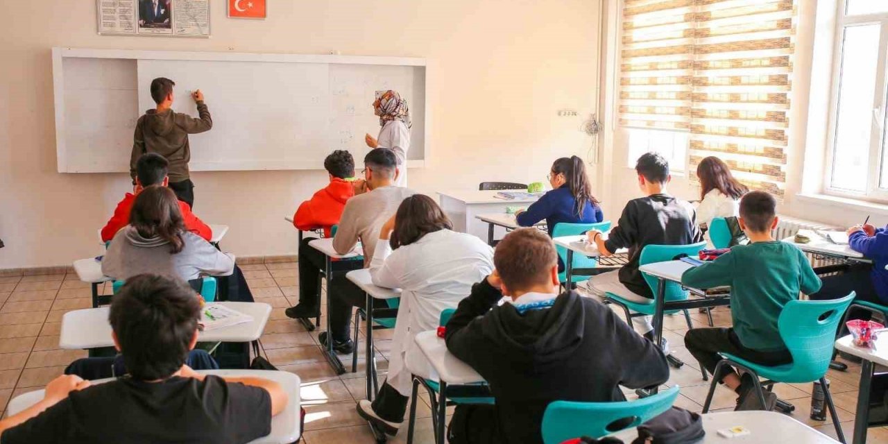 Bu okul öğrencilerin yeteneklerini ortaya çıkartıp kariyeri planlamasını dahi yapıyor