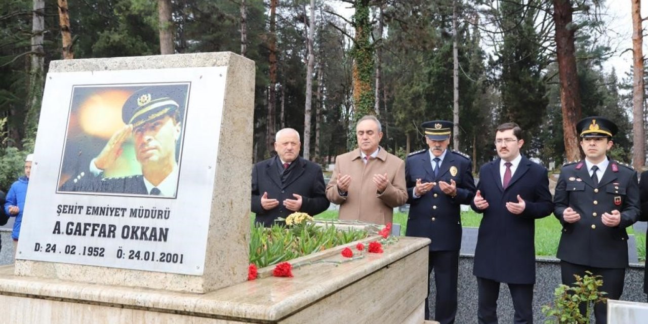 Sakarya’da eller Çanakkale şehitleri için semaya açıldı