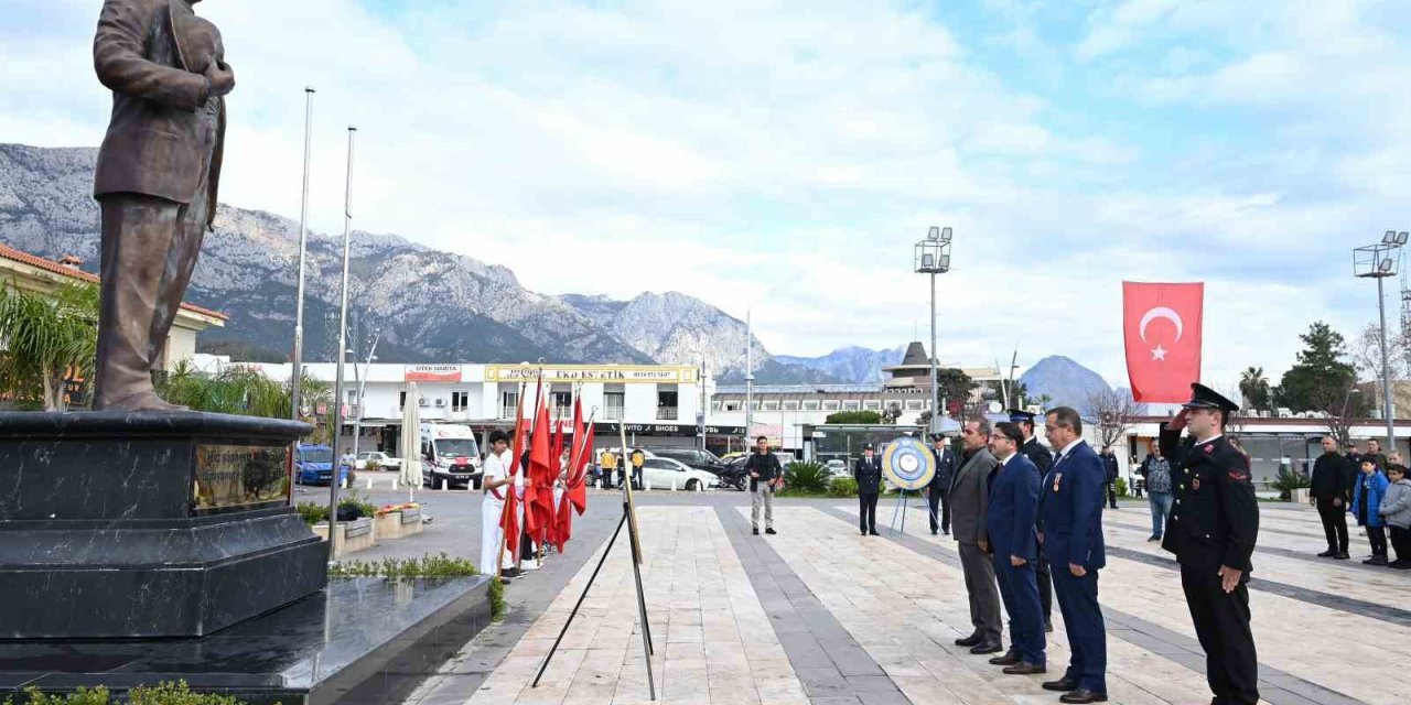 Çanakkale Deniz Zaferi’nin 108. yılı Kemer’de törenle kutlandı
