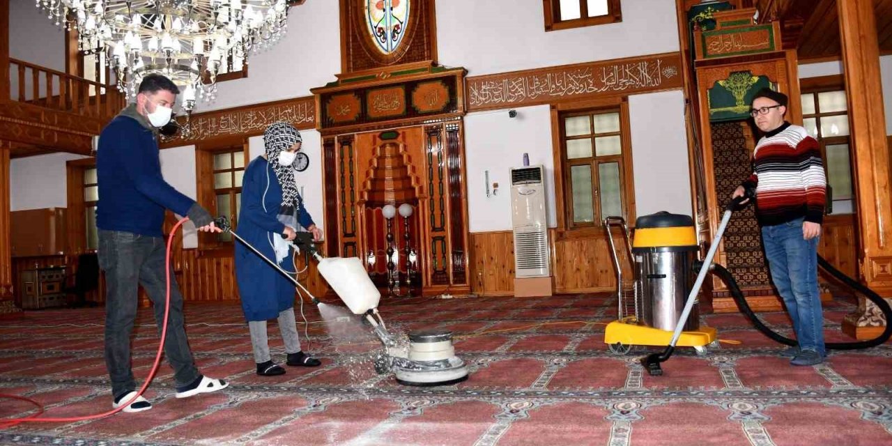 Ramazan Ayı öncesi camilerde temizlik seferberliği