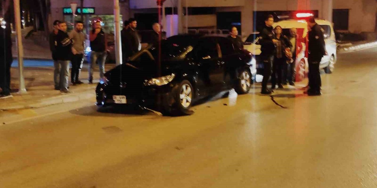 Otomobilin çarptığı yaya ağır yaralandı