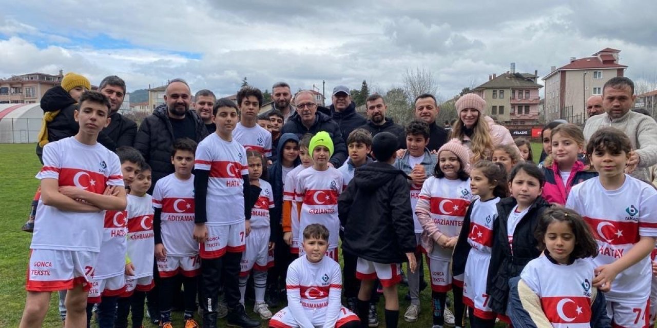 Bartın’da depremzedelere destek olmak için el ele verildi