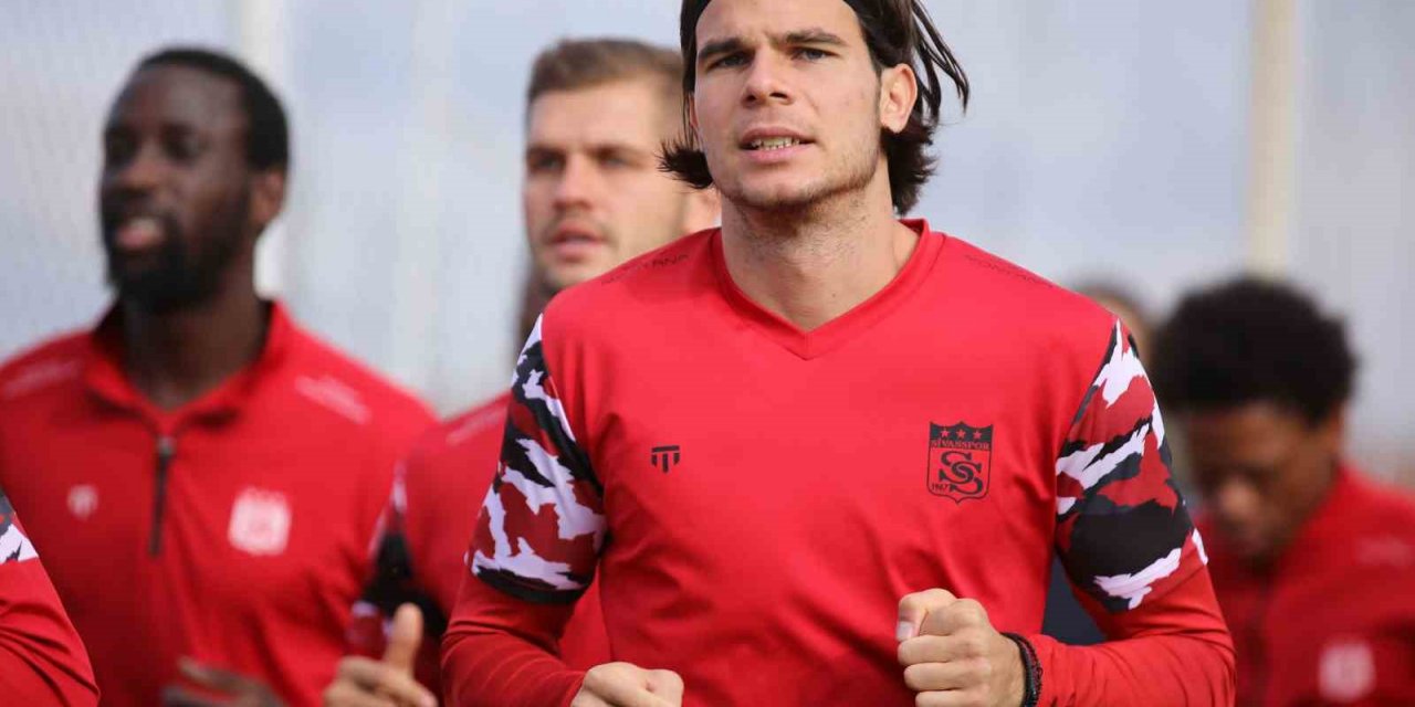 Sivasspor’da Charisis şoku