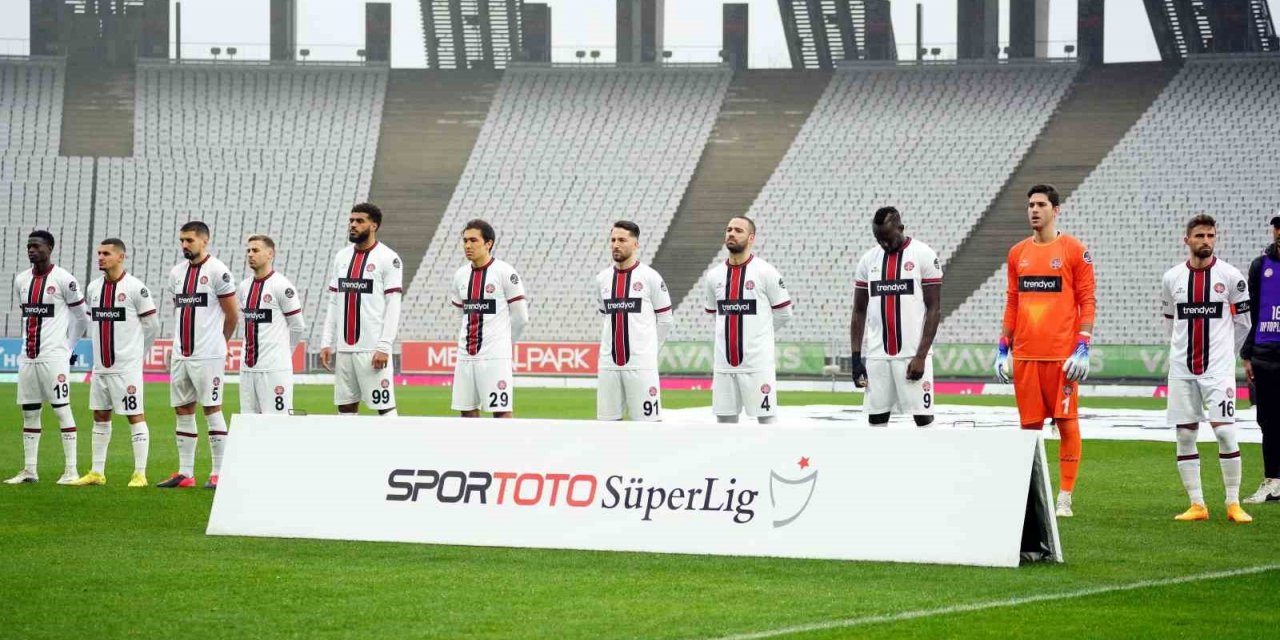 Andrea Pirlo’dan kadroda tek değişiklik