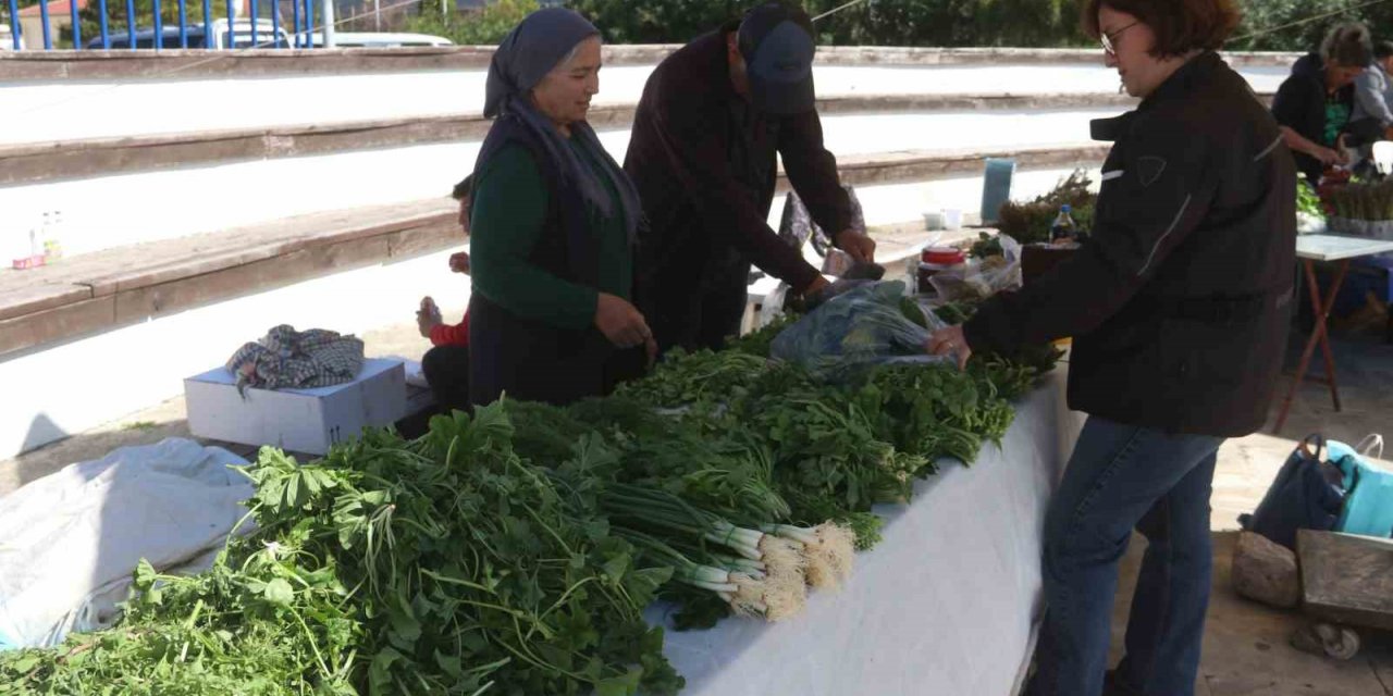 Göcek’te ot yemekleri festivaline ilgi yoğun oldu