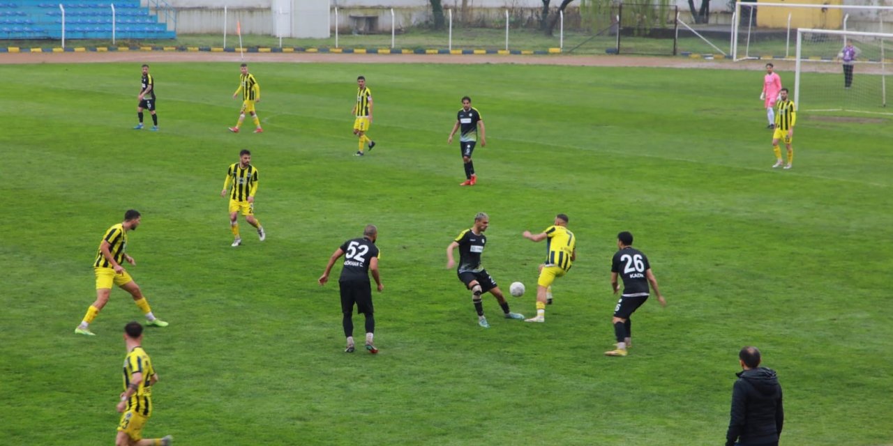 TFF 3. Lig: Fatsa Belediyespor: 0 - Muş 1984 spor: 0