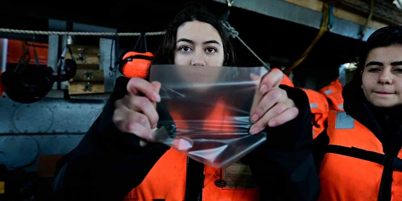 Liseleri öğrencilerin hayalleri Beyaz Kıta’da gerçek oldu