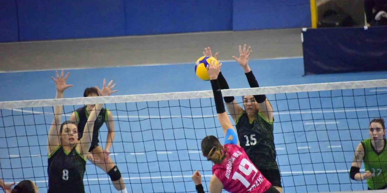 Yarı Finalde Bozüyük Belediyesi Eğitim Spor Mehmet Erdem Marmara Akademi’yi 3-2 yendi